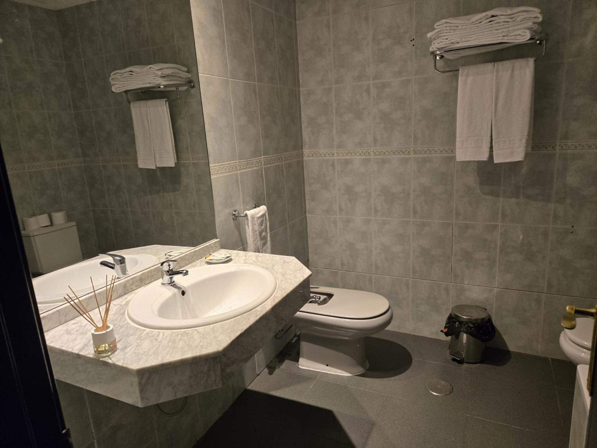 Hotel De Castrillo Lisboa Castrillo de la Guareña Extérieur photo